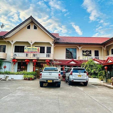 Phaythavone Hotel Pakse Dış mekan fotoğraf