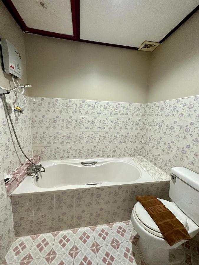 Phaythavone Hotel Pakse Dış mekan fotoğraf