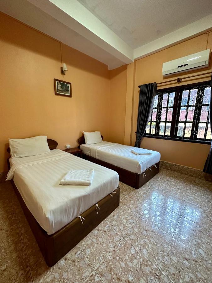 Phaythavone Hotel Pakse Dış mekan fotoğraf