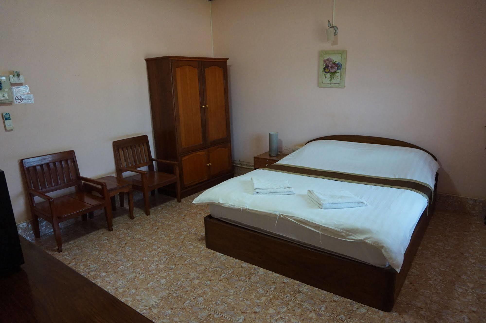 Phaythavone Hotel Pakse Dış mekan fotoğraf