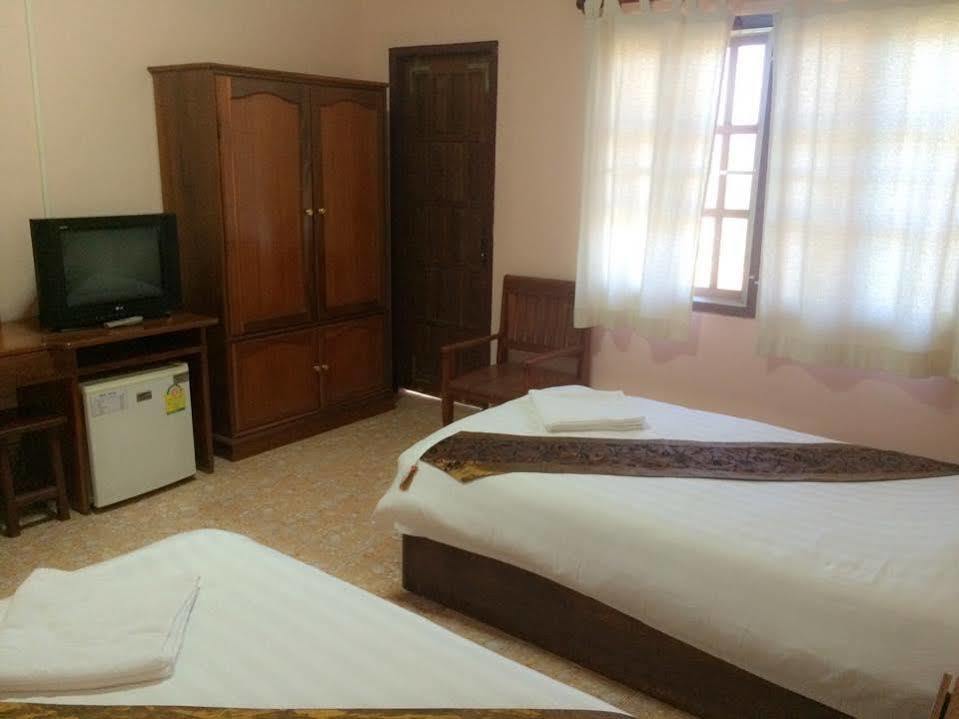 Phaythavone Hotel Pakse Dış mekan fotoğraf