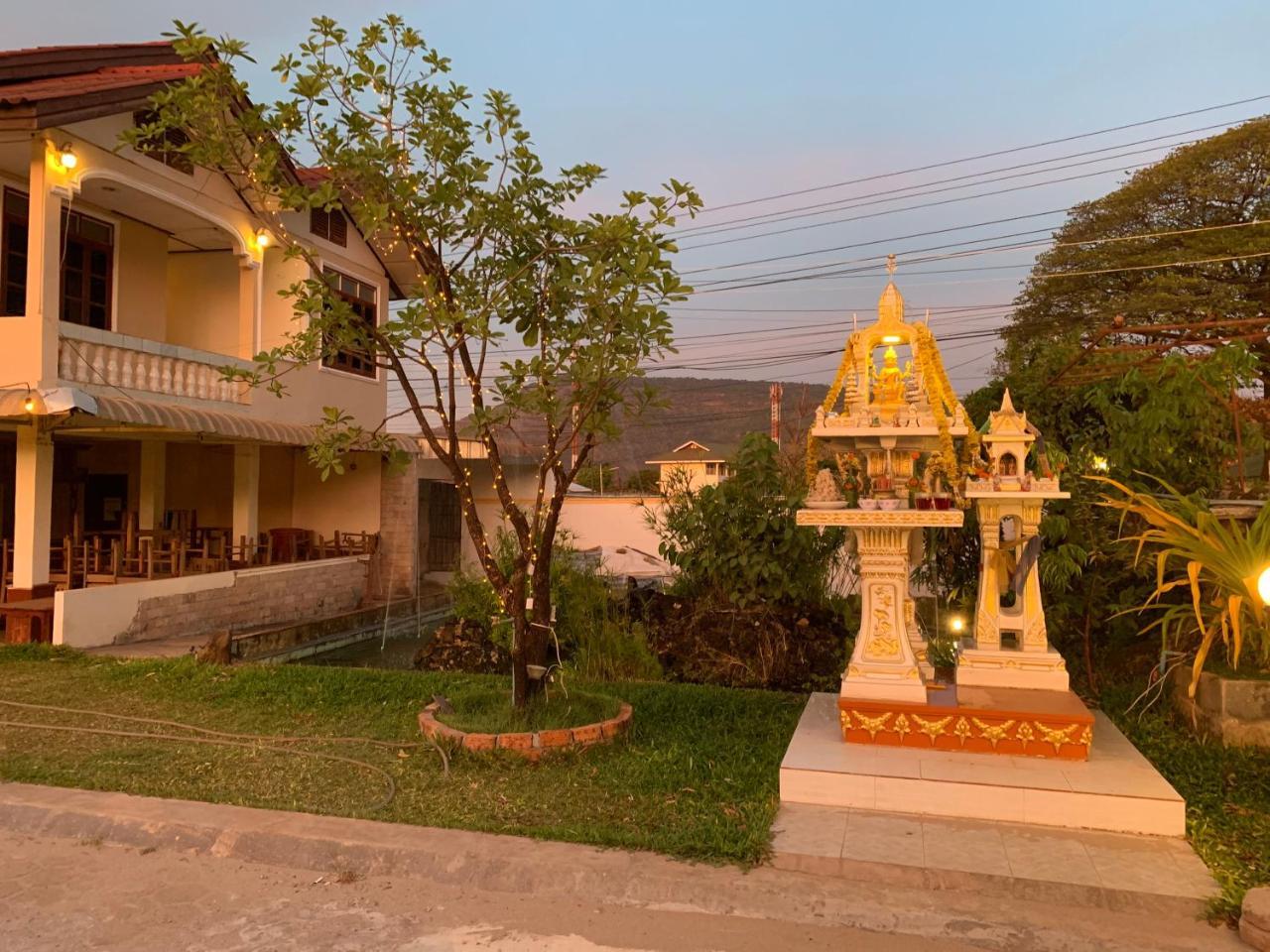 Phaythavone Hotel Pakse Dış mekan fotoğraf