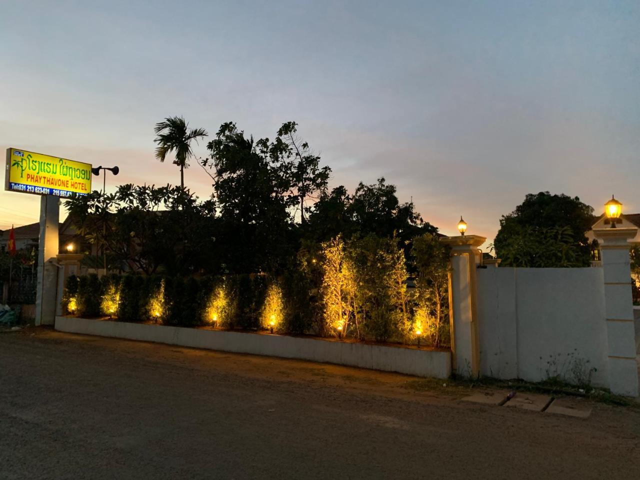 Phaythavone Hotel Pakse Dış mekan fotoğraf