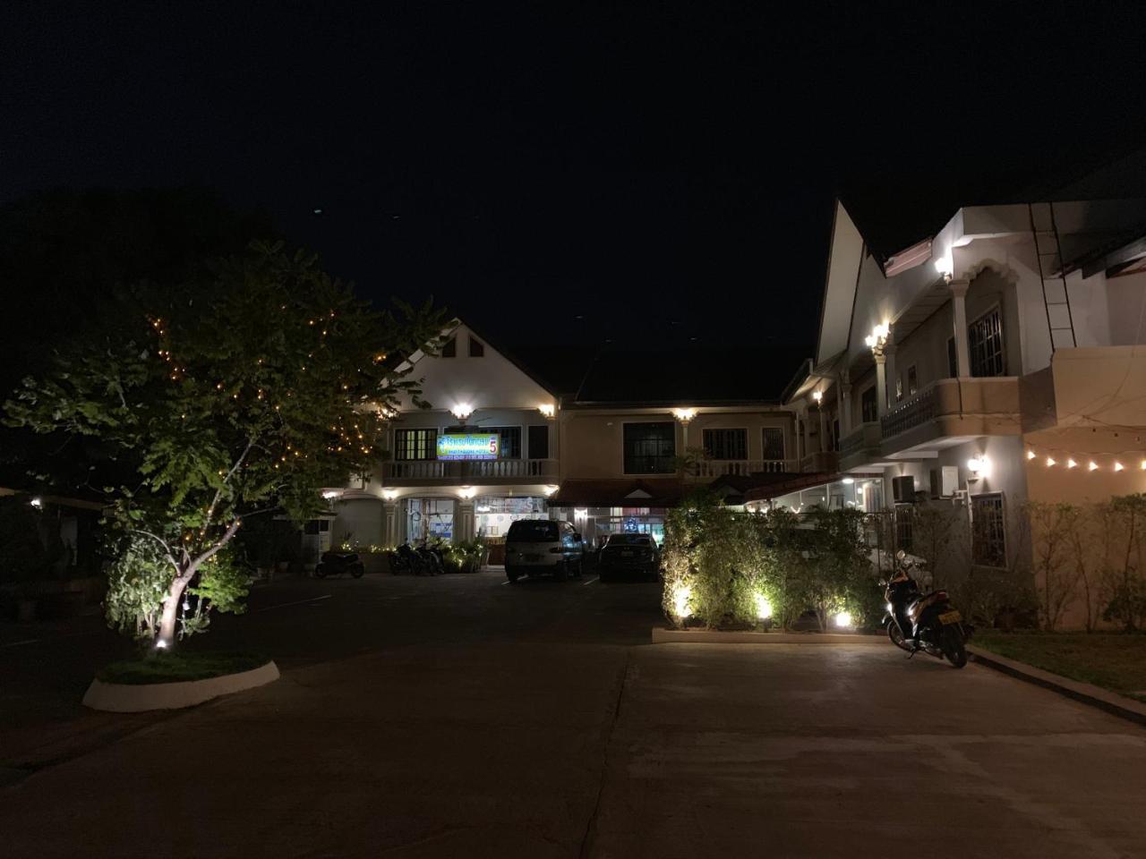 Phaythavone Hotel Pakse Dış mekan fotoğraf